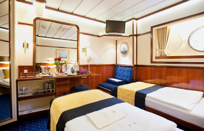 Star Clippers Star Clipper & Star Flyer Accommodation Category 2-4 Twin.jpg